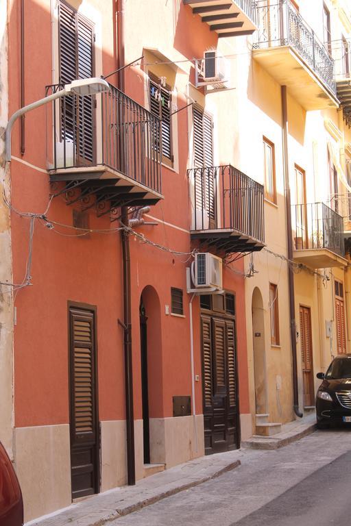 Casa Longo 2 Apartment Castellammare del Golfo Luaran gambar