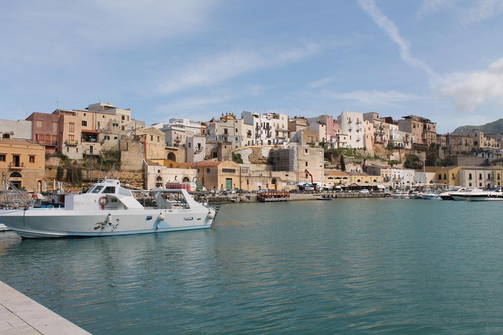 Casa Longo 2 Apartment Castellammare del Golfo Luaran gambar